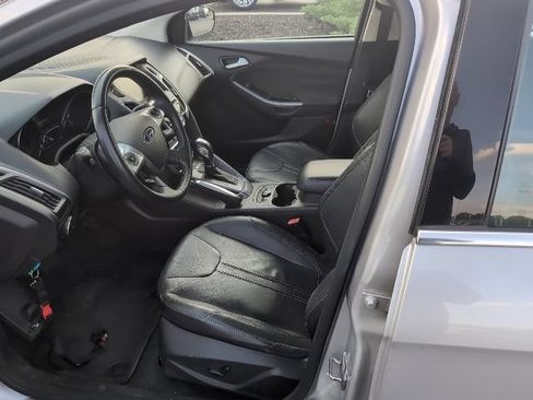 Used 2013 Ford Focus Titanium FWD image 5