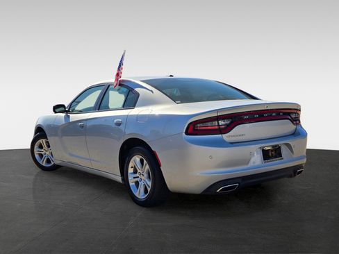 Used 2021 Dodge Charger SXT w/ Leather Interior Group image 6