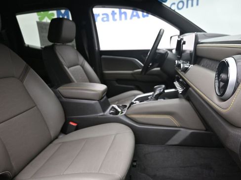 Used 2023 Chevrolet Colorado ZR2 w/ ZR2 Convenience Package III AWD/4WD image 9