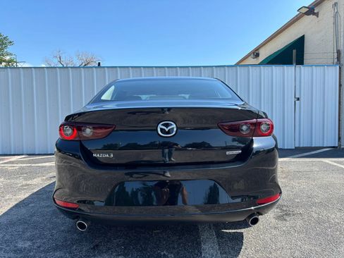 Used 2023 MAZDA MAZDA3 s FWD image 4