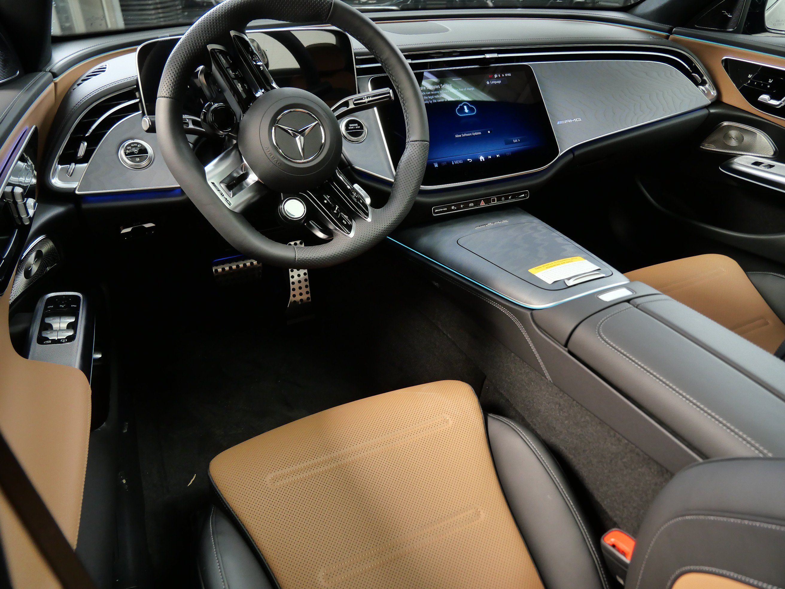 New 2026 Mercedes-Benz E 53 AMG e 4MATIC Sedan image 2