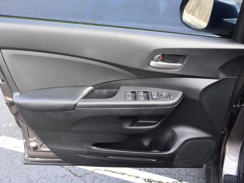 Used 2015 Honda CR-V LX image 9