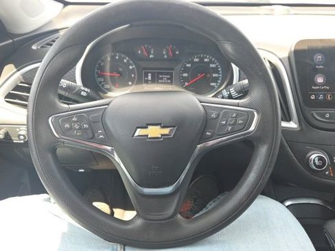 Used 2023 Chevrolet Malibu LT image 34