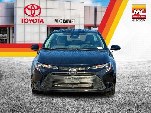 Used 2026 Toyota Corolla LE FWD image 8