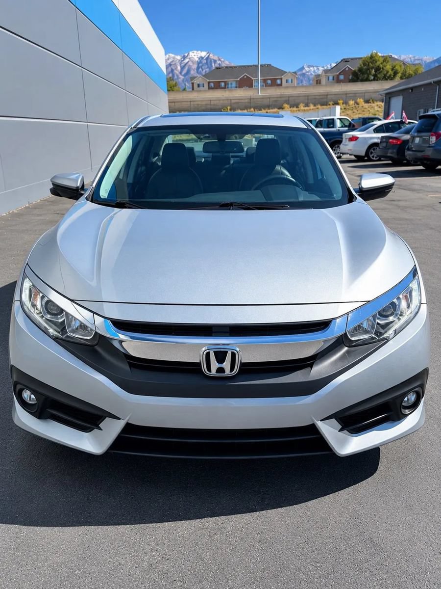 Used 2017 Honda Civic EX-L image 2