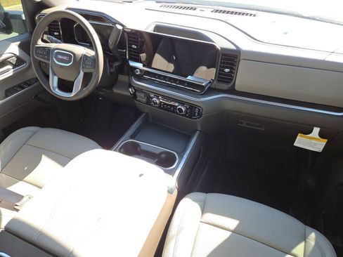 New 2026 GMC Sierra 2500 SLT w/ SLT Premium Package image 29