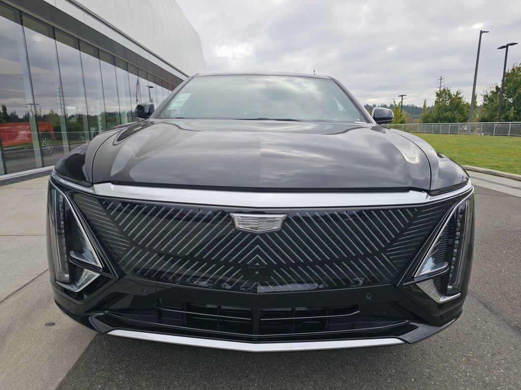 New 2027 Cadillac Lyriq Signature Luxury w/ Nappa Leather Package AWD/4WD image 2