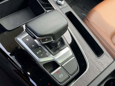 Used 2023 Audi Q5 2.0T Premium w/ Convenience Package image 26