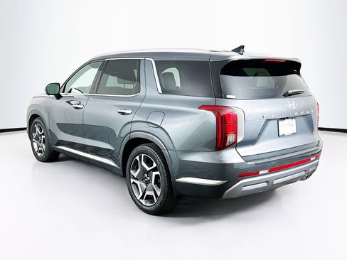 Used 2024 Hyundai Palisade SEL w/ Premium Package FWD image 5