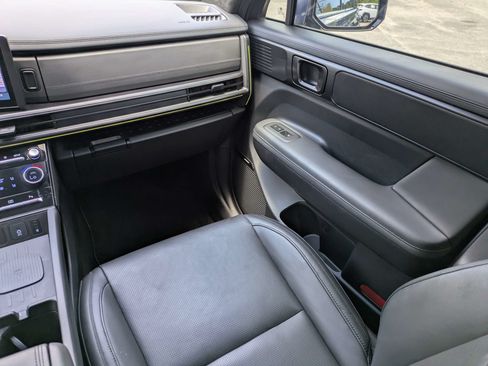 Certified 2025 Hyundai Santa Fe Calligraphy FWD image 18