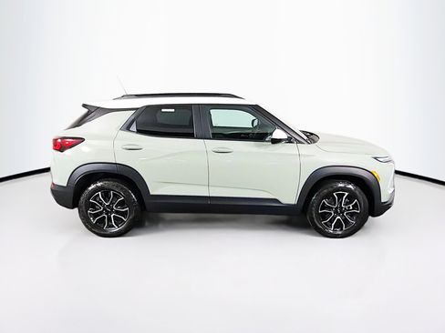 Used 2025 Chevrolet TrailBlazer ACTIV w/ Convenience Package image 9