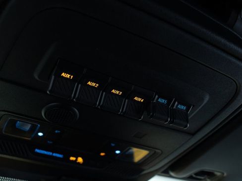 Used 2021 Ford Bronco Badlands image 34