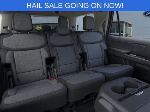 New 2025 Ford Expedition Active AWD/4WD image 12