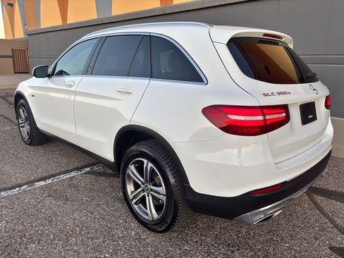 Used 2019 Mercedes-Benz GLC 350e 4MATIC image 5