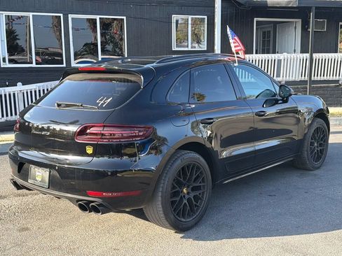 Used 2017 Porsche Macan GTS w/ Premium Package Plus AWD/4WD image 7
