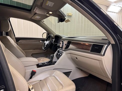 Used 2019 Volkswagen Atlas SEL Premium AWD/4WD image 36