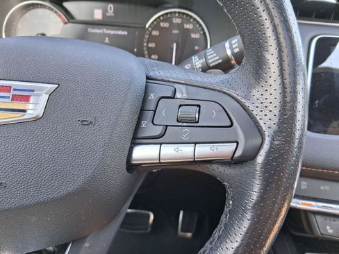 Used 2020 Cadillac XT4 Sport AWD/4WD image 34