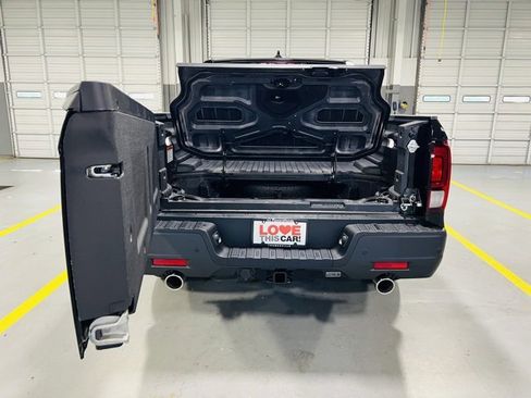 New 2026 Honda Ridgeline Black Edition image 12
