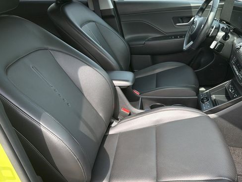 Used 2024 Hyundai Kona Limited AWD/4WD image 26