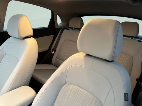 Used 2023 Hyundai Kona SEL w/ Convenience Package image 36