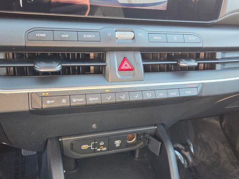 Used 2025 Kia K4 LXS image 21