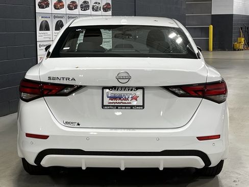 New 2025 Nissan Sentra SV image 8