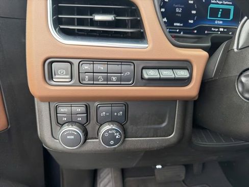 Used 2022 Chevrolet Tahoe High Country AWD/4WD image 33