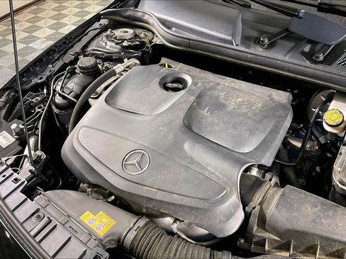 Used 2017 Mercedes-Benz GLA 250 image 34