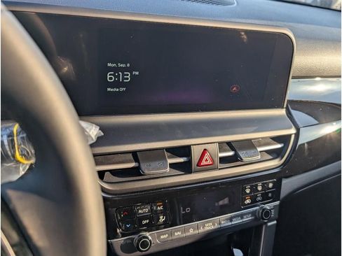 New 2026 Kia Seltos S image 21