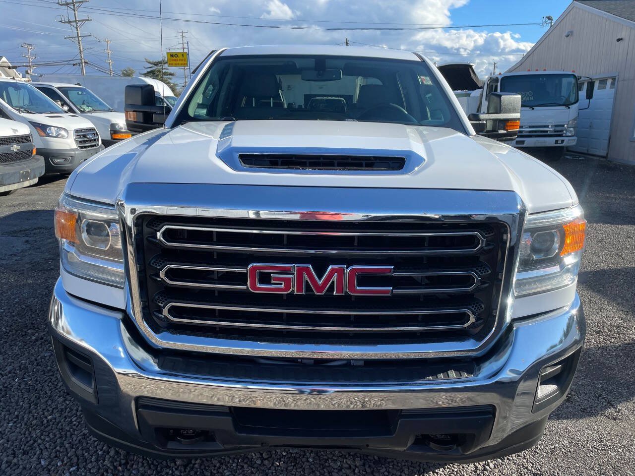 Used 2019 GMC Sierra 2500 4x4 Crew Cab w/ Sierra Convenience Package image 3