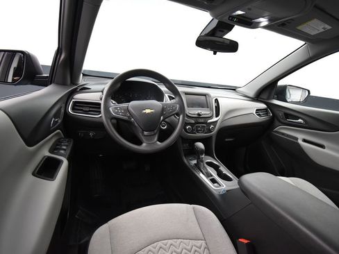 Used 2024 Chevrolet Equinox LS image 11