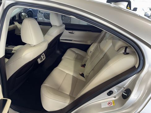 Used 2016 Lexus ES 350 w/ Accessory Package 2 image 14