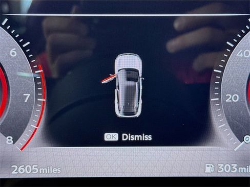 Certified 2025 Nissan Kicks SR image 33