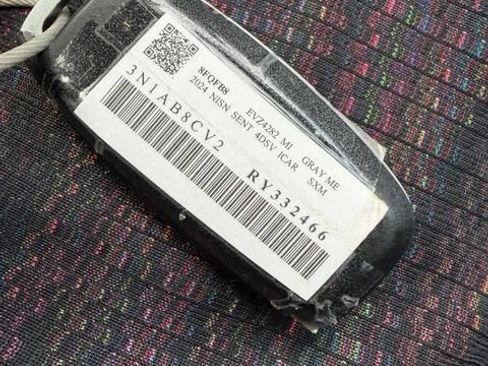 Used 2024 Nissan Sentra SV FWD image 38