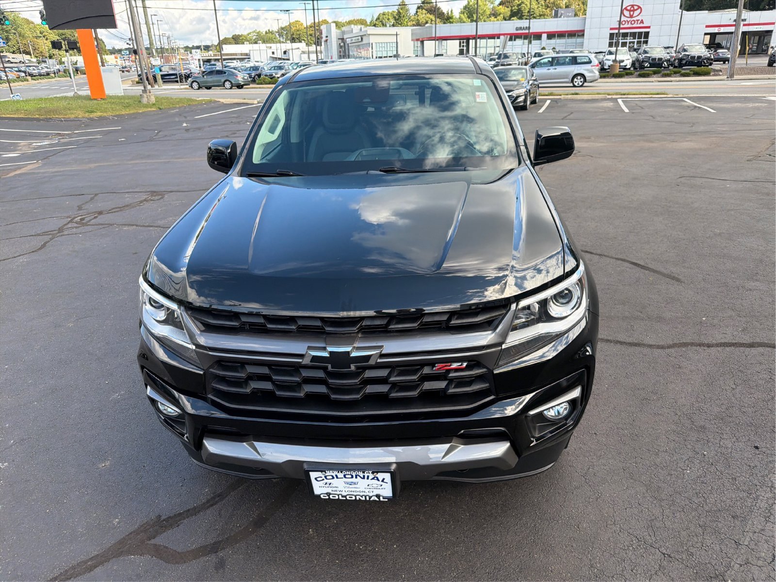 Used 2022 Chevrolet Colorado Z71 w/ Safety Package AWD/4WD image 22
