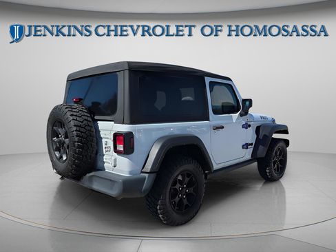 Used 2022 Jeep Wrangler Sport AWD/4WD image 2