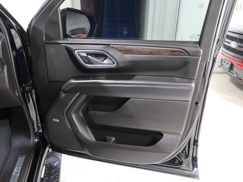 Used 2021 Chevrolet Suburban Z71 AWD/4WD image 33
