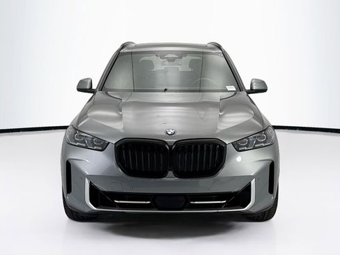 Certified 2024 BMW X5 xDrive40i w/ Premium Package AWD/4WD image 2