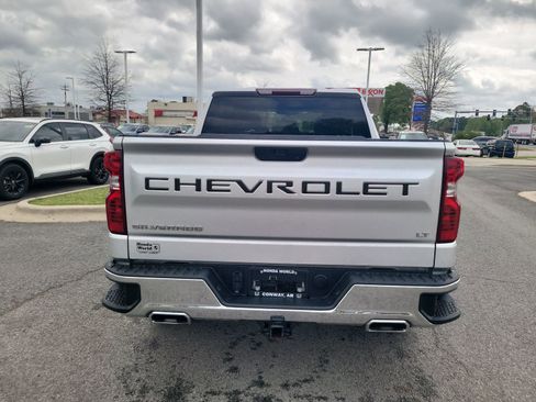 Used 2021 Chevrolet Silverado 1500 LT AWD/4WD image 4