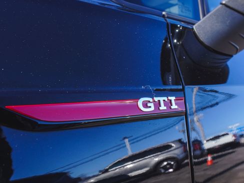 Used 2024 Volkswagen GTI Autobahn image 47