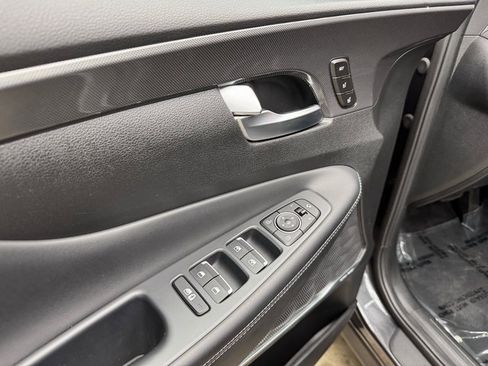 Used 2023 Hyundai Santa Fe Limited image 11