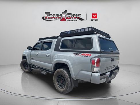 Used 2020 Toyota Tacoma TRD Sport AWD/4WD image 5