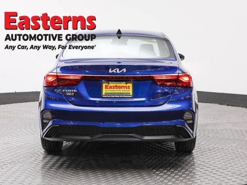 Used 2022 Kia Forte LXS w/ LXS Technology Package image 6