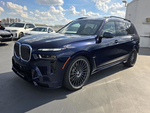 New 2026 BMW ALPINA XB7 AWD/4WD image 5