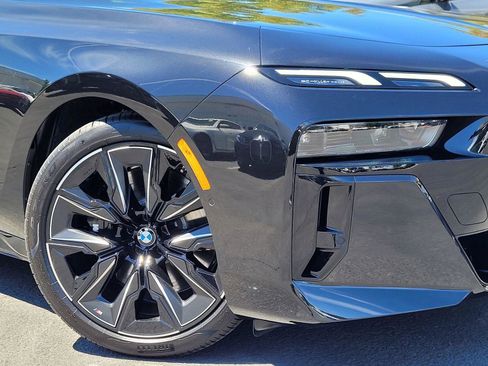 New 2025 BMW 760i xDrive image 4