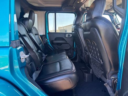 Used 2020 Jeep Wrangler Unlimited Rubicon AWD/4WD image 13