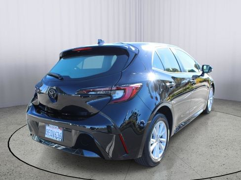 Used 2023 Toyota Corolla SE image 8