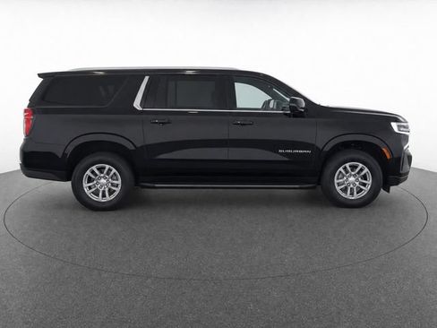 Used 2023 Chevrolet Suburban LS RWD image 8