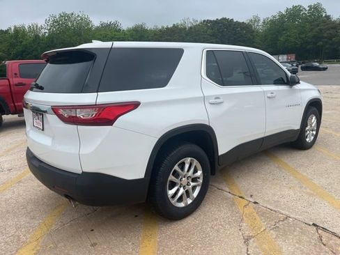 Used 2020 Chevrolet Traverse LS FWD image 6