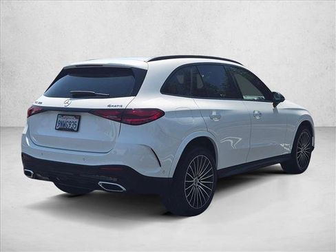 Used 2024 Mercedes-Benz GLC 300 4MATIC image 9